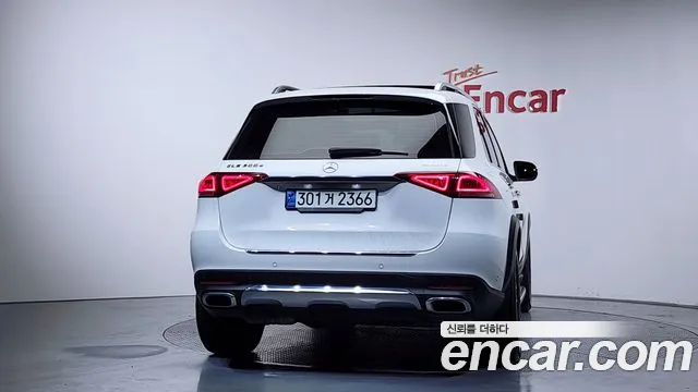 Mercedes-Benz GLE-Class 2021 — фото 4
