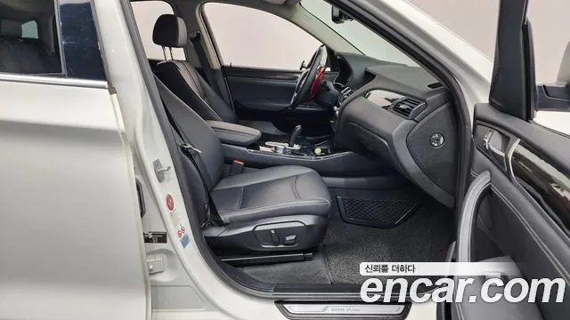 BMW X4 2015 — фото 11
