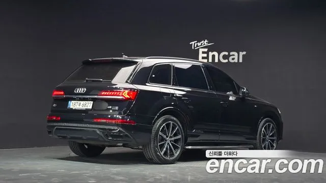 Audi Q7 2021 — фото 2