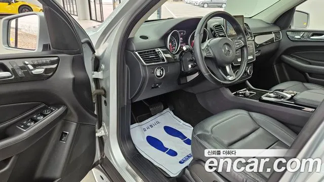 Mercedes-Benz GLE-Class 2016 — фото 12