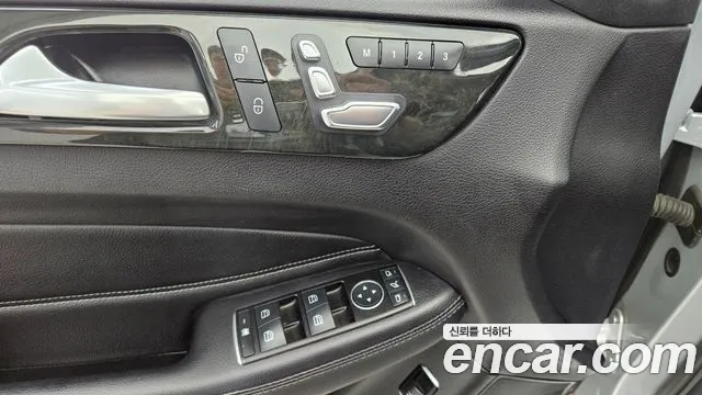Mercedes-Benz GLE-Class 2016 — фото 15