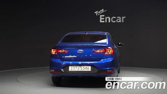Hyundai AVANTE 2019 — фото 4