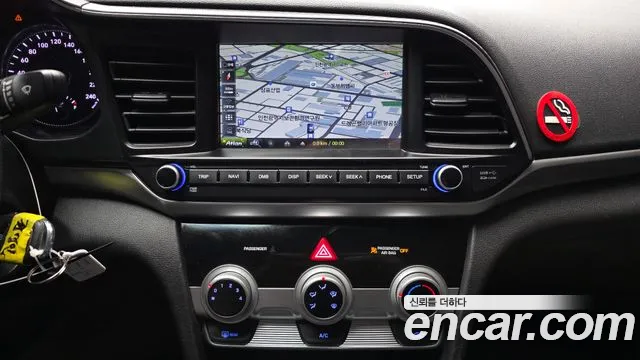 Hyundai AVANTE 2019 — фото 14