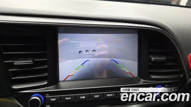 Hyundai AVANTE 2019 — фото 15