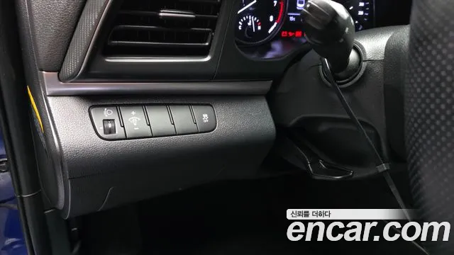 Hyundai AVANTE 2019 — фото 16