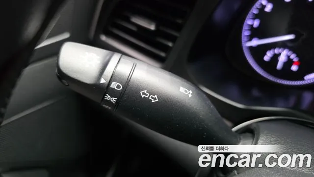 Hyundai AVANTE 2019 — фото 18