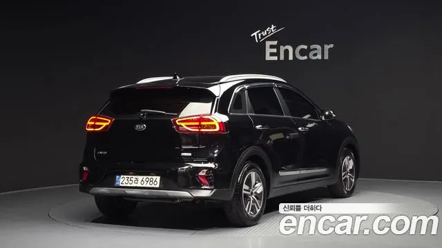 Kia Niro 2021 — фото 2