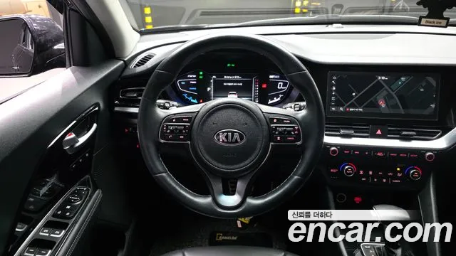 Kia Niro 2021 — фото 13