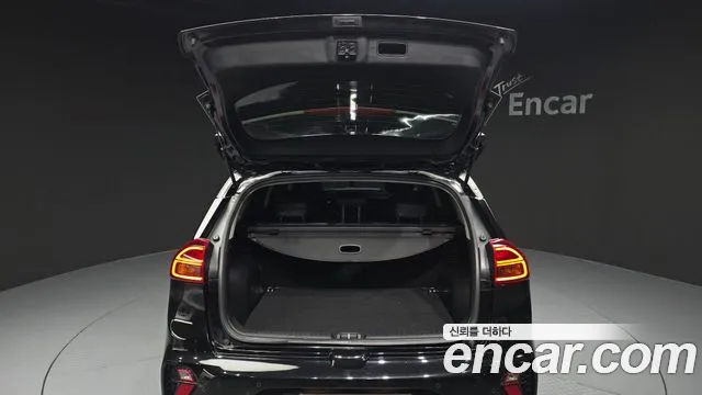 Kia Niro 2021 — фото 20