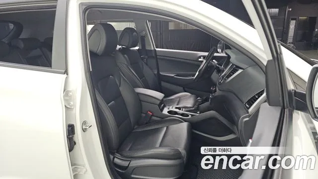 Hyundai Tucson 2018 — фото 18