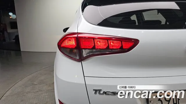 Hyundai Tucson 2018 — фото 9