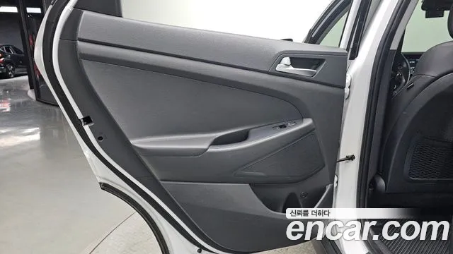 Hyundai Tucson 2018 — фото 15