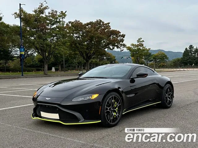 Aston Martin Vantage
