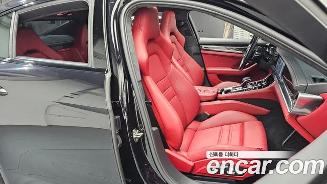 Porsche Panamera 2020 — фото 18