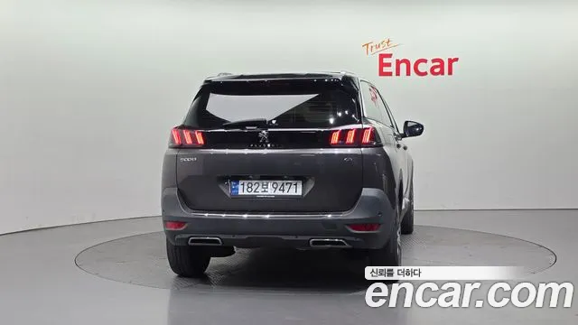 Peugeot 5008 2023 — фото 4