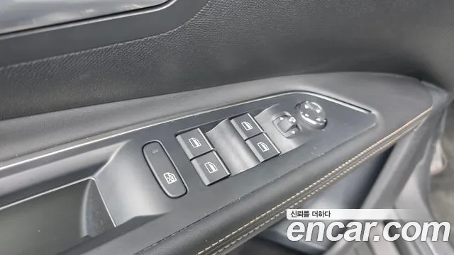 Peugeot 5008 2023 — фото 19