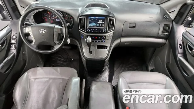 Hyundai Starex 2017 — фото 7