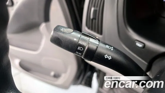 Hyundai Starex 2017 — фото 16
