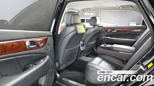 Hyundai Equus 2014 — фото 11
