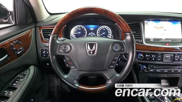 Hyundai Equus 2014 — фото 12
