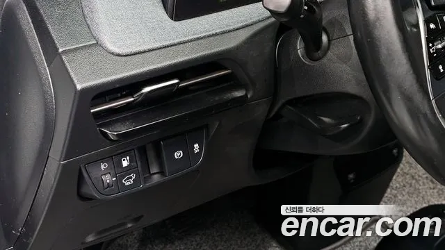 Kia EV6 2022 — фото 16
