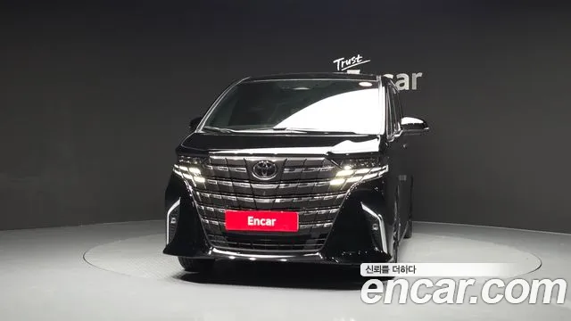 Toyota Alphard 2024 — фото 3
