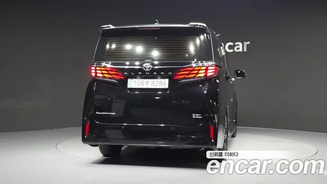 Toyota Alphard 2024 — фото 4