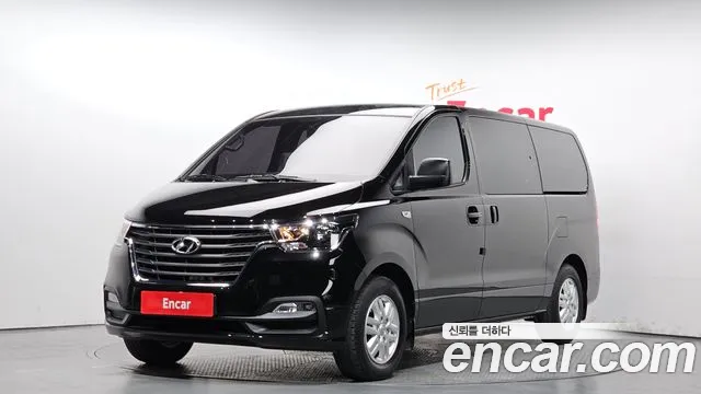 Hyundai Starex 2020 — фото 1