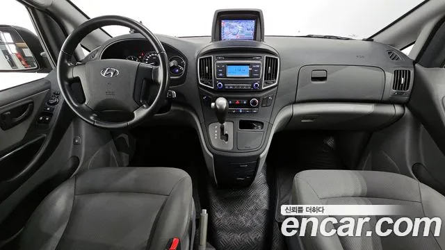 Hyundai Starex 2020 — фото 7