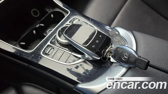 Mercedes-Benz C-Class 2016 — фото 18
