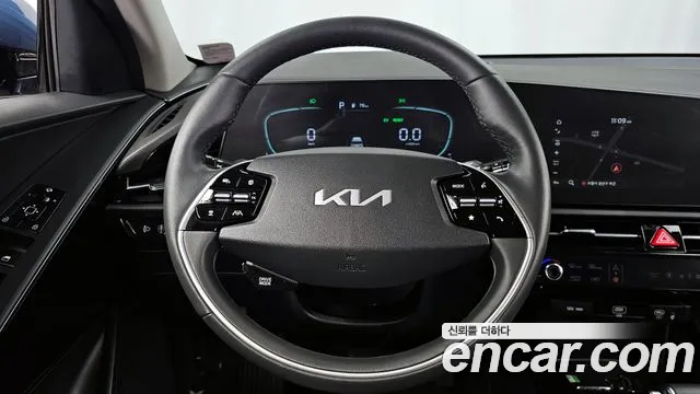 Kia Niro 2022 — фото 13