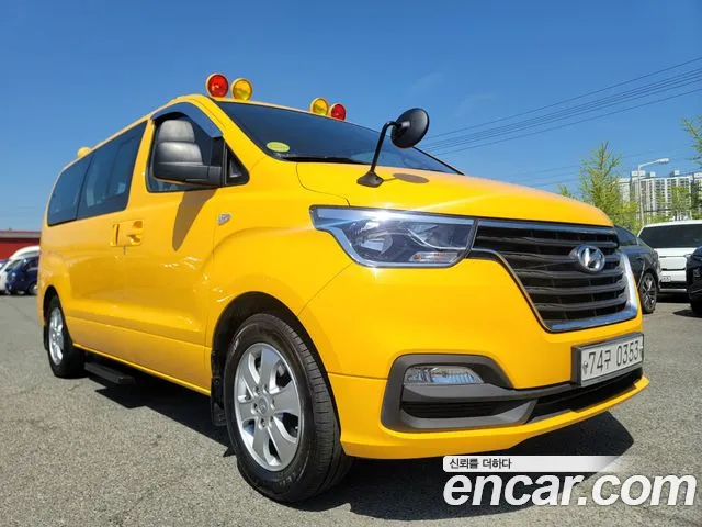 Hyundai Starex 2021 — фото 3