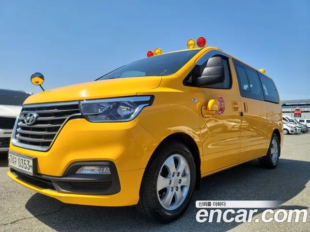 Hyundai Starex 2021 — фото 4