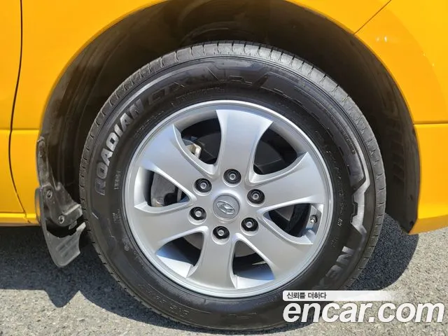 Hyundai Starex 2021 — фото 14