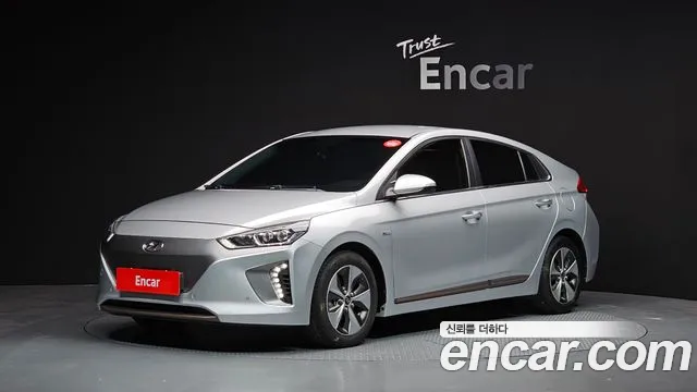 Hyundai Ioniq 2017 — фото 1