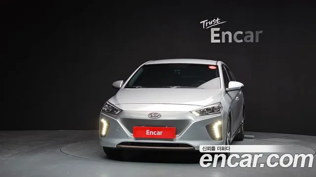 Hyundai Ioniq 2017 — фото 3