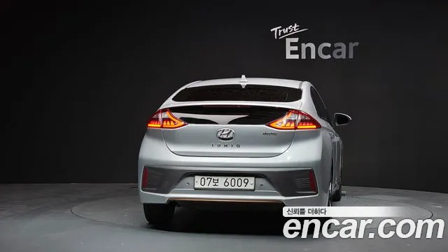 Hyundai Ioniq 2017 — фото 4