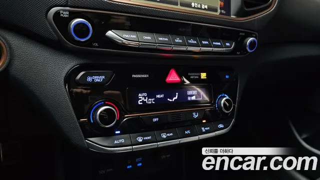 Hyundai Ioniq 2017 — фото 17