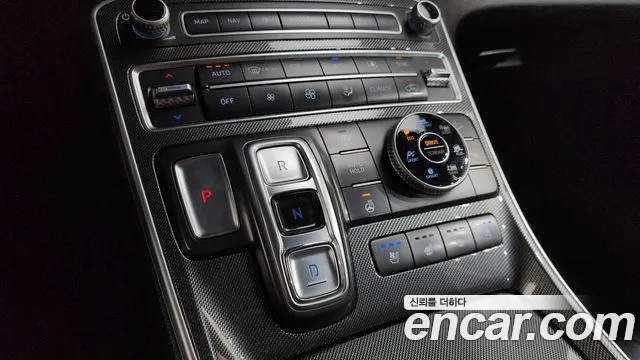 Hyundai Santafe 2021 — фото 12