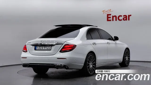 Mercedes-Benz E-Class 2017 — фото 1