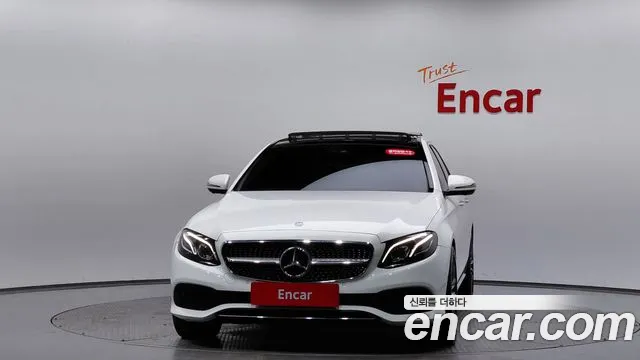 Mercedes-Benz E-Class 2017 — фото 2