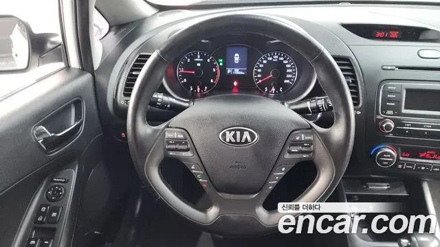 Kia K3 2015 — фото 12