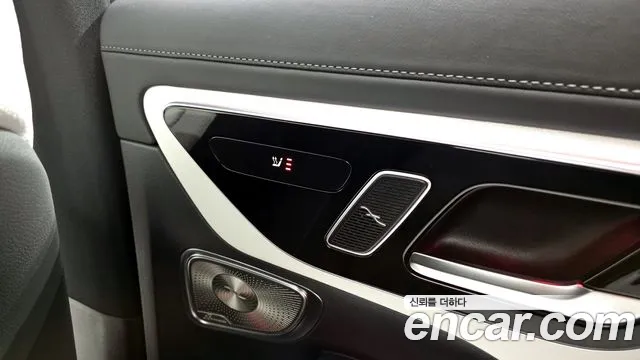 Mercedes-Benz GLC-Class 2025 — фото 19