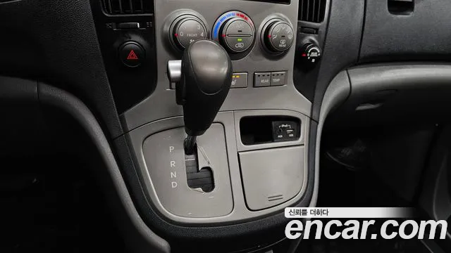 Hyundai Starex 2014 — фото 12