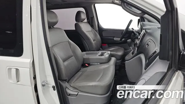Hyundai Starex 2014 — фото 17