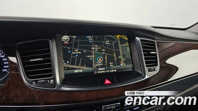 Hyundai Equus 2013 — фото 18