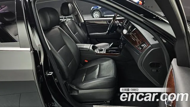 Hyundai Equus 2013 — фото 16