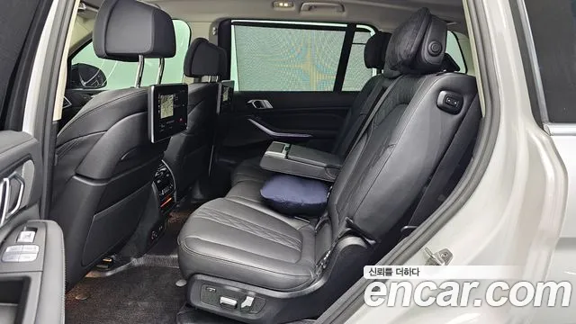 BMW X7 2022 — фото 18
