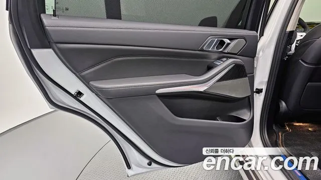 BMW X7 2022 — фото 15