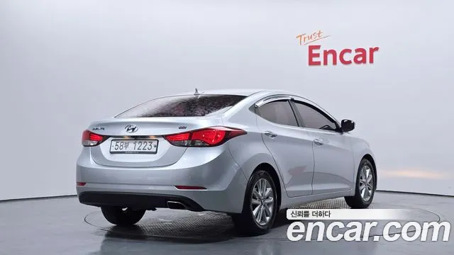 Hyundai AVANTE 2015 — фото 2